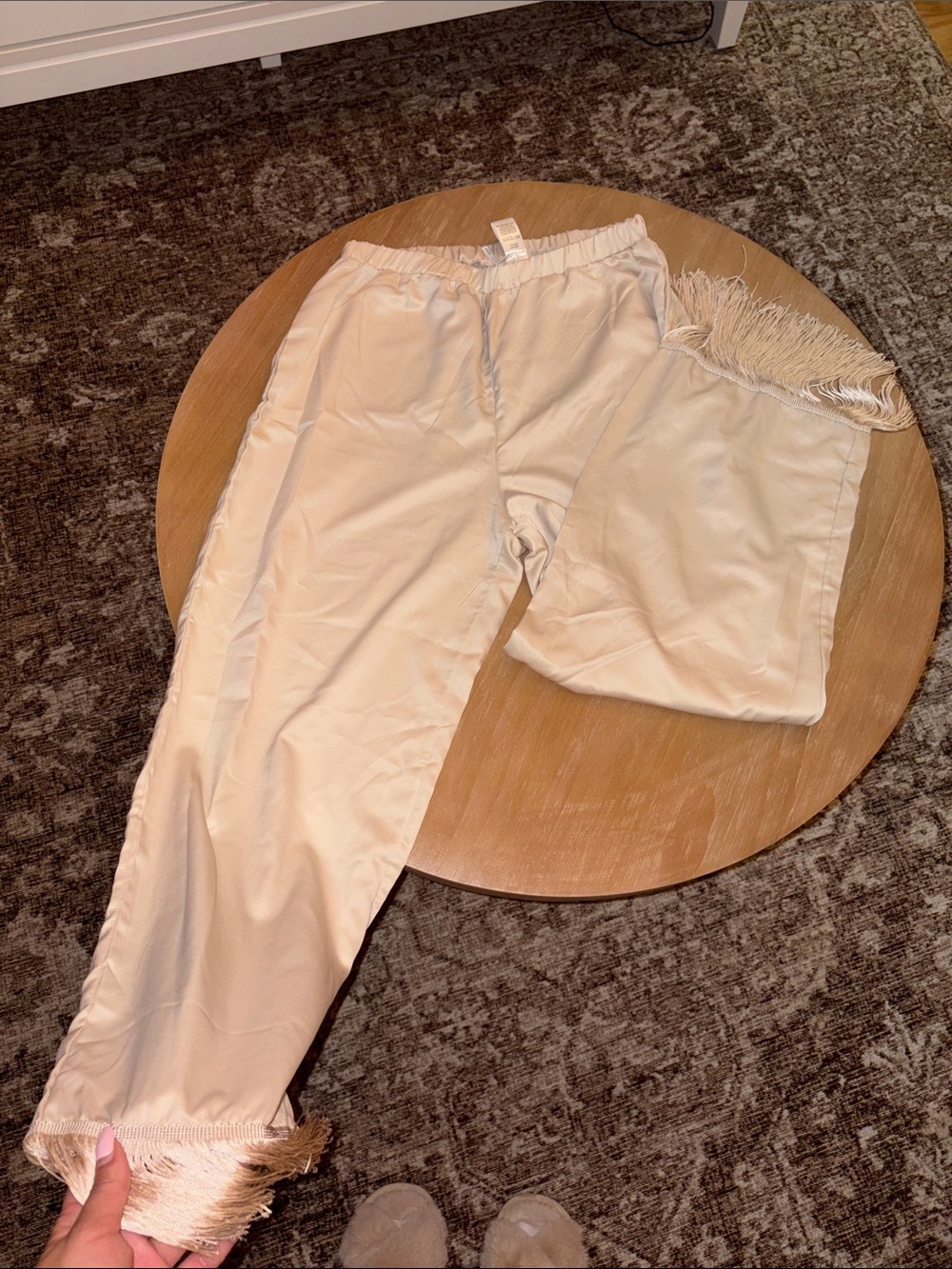 Matching Satin Set - Picture 5 of 6